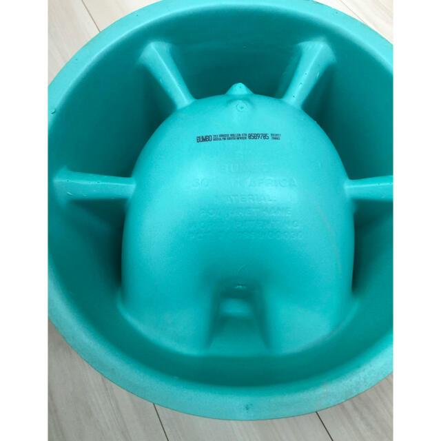 Bumbo(バンボ)のBumbo チェア キッズ/ベビー/マタニティのキッズ/ベビー/マタニティ その他(その他)の商品写真