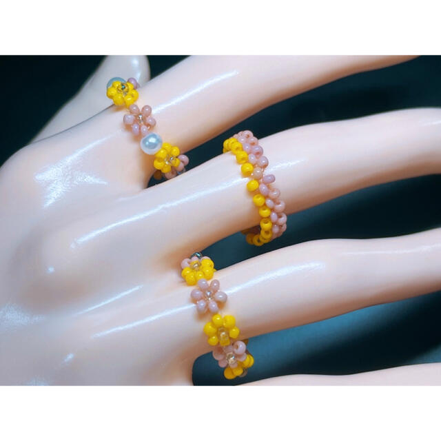 ꕤ韓国ビーズ 3点setꕤpink× yellow*flower ハンドメイドのアクセサリー(リング)の商品写真