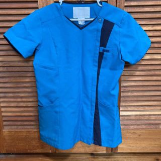 値下げ！医療従事者　白衣　スクラブ　(その他)