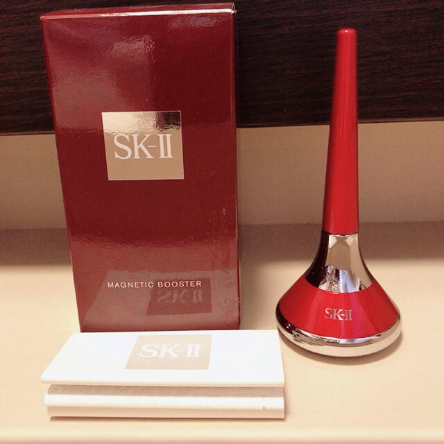 SK-II(エスケーツー)のSK-II マグネティックブースター（顔用アプリケーター） スマホ/家電/カメラの美容/健康(フェイスケア/美顔器)の商品写真