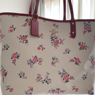 コーチ(COACH)のCOACH（コーチ）花柄トートバッグ(トートバッグ)