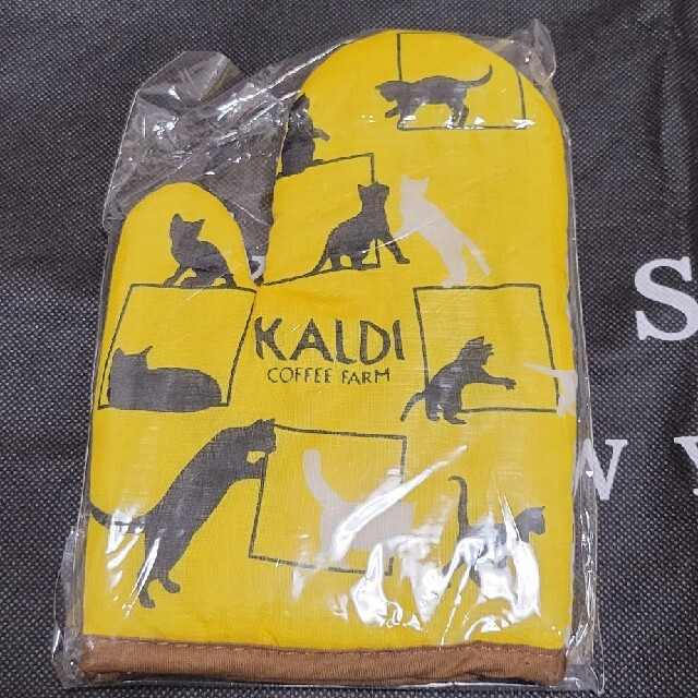 KALDI(カルディ)のカルディ〈ネコの日　ミトン&鍋敷き〉 インテリア/住まい/日用品のキッチン/食器(収納/キッチン雑貨)の商品写真