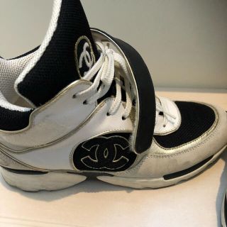 CHANELスニーカー 白黒 23.5センチ | www.jarussi.com.br