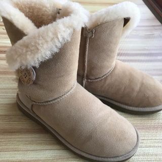 アグ(UGG)のUGG ムートンブーツ　ベイリーボタン　5803(ブーツ)