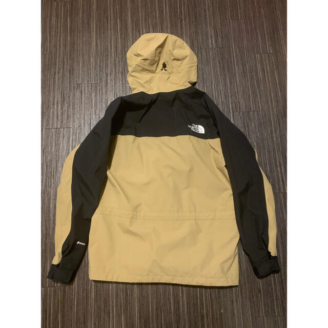 THE NORTH FACE(ザノースフェイス)のTHE NORTH FACE マウンテンライトジャケット　XL メンズのジャケット/アウター(マウンテンパーカー)の商品写真