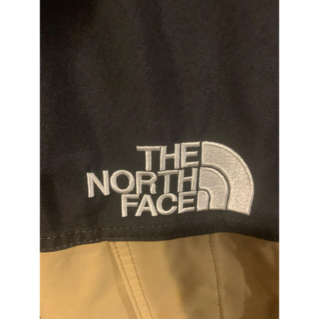 THE NORTH FACE(ザノースフェイス)のTHE NORTH FACE マウンテンライトジャケット　XL メンズのジャケット/アウター(マウンテンパーカー)の商品写真
