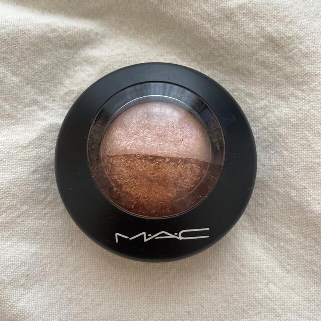 MAC(マック)のミネララズアイシャドウ  スパイストメタル コスメ/美容のベースメイク/化粧品(アイシャドウ)の商品写真