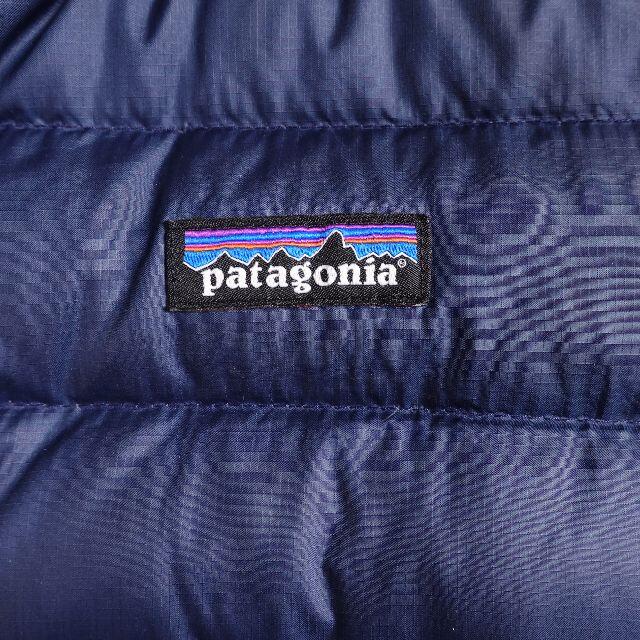 patagonia(パタゴニア)のPatagonia　ダウンジャケット　キッズ　ネイビー キッズ/ベビー/マタニティのキッズ服男の子用(90cm~)(ジャケット/上着)の商品写真