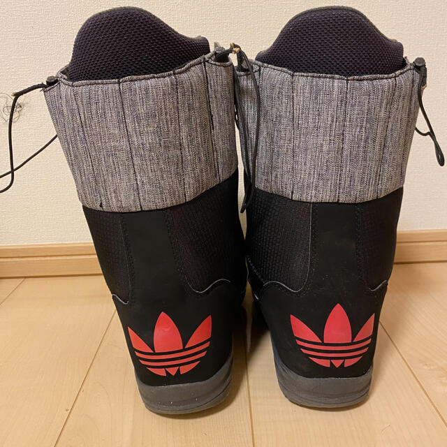 adidas(アディダス)のスノーボード　ブーツ　ADIDAS 中古 スポーツ/アウトドアのスノーボード(ブーツ)の商品写真