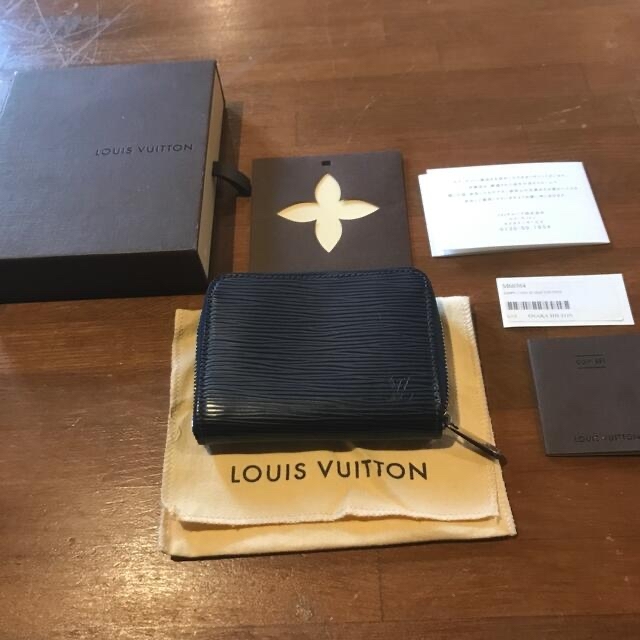 LOUIS VUITTON(ルイヴィトン)のVUITTONエピ　コインケース　限定カラー レディースのファッション小物(コインケース)の商品写真