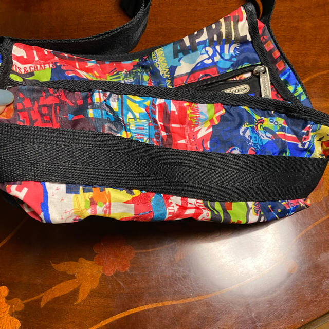 LeSportsac(レスポートサック)のレスポンス　ショルダー レディースのバッグ(ショルダーバッグ)の商品写真