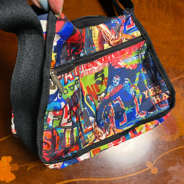 LeSportsac(レスポートサック)のレスポンス　ショルダー レディースのバッグ(ショルダーバッグ)の商品写真