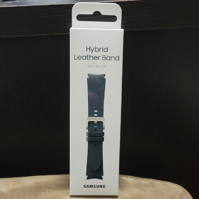 SAMSUNG(サムスン)のGalaxy Watch 4 Hybrid Leather Band メンズの時計(レザーベルト)の商品写真