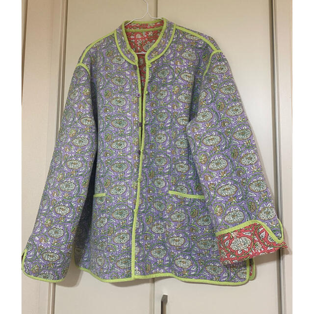 インド綿　キルティングジャケット　リバーシブル　インド　エスニック　 レディースのジャケット/アウター(その他)の商品写真
