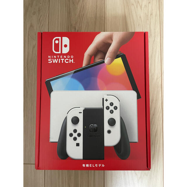 新型Nintendo Switch 有機ELモデル（白）新品