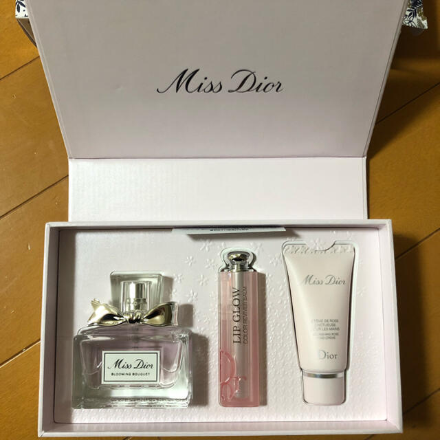 Dior(ディオール)のDior ミス　ディオール　クリスマスコフレ コスメ/美容のキット/セット(コフレ/メイクアップセット)の商品写真