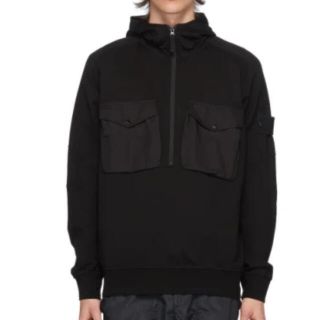 ストーンアイランド(STONE ISLAND)のブラック チェスト ポケット フーディ(パーカー)