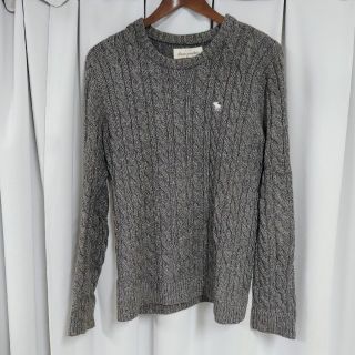 アバクロンビーアンドフィッチ(Abercrombie&Fitch)のアバクロンビー&フィッチニットセーターxsサイズグレーケーブル(ニット/セーター)