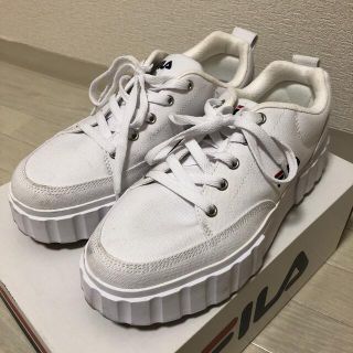 フィラ(FILA)のSANDBLAST LOW(スニーカー)