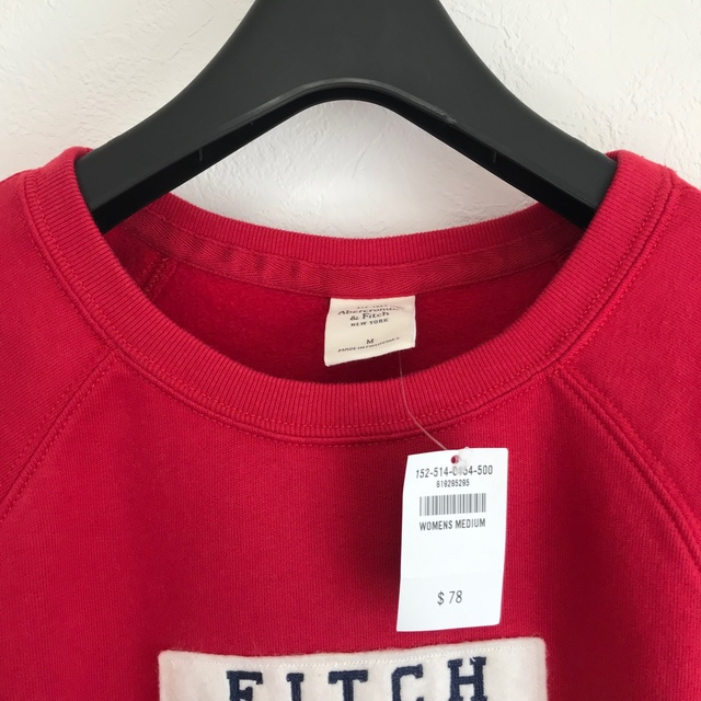 Abercrombie&Fitch(アバクロンビーアンドフィッチ)の新品 タグ付 Abercrombie&Fitch トレーナー 裏起毛 アバクロ レディースのトップス(トレーナー/スウェット)の商品写真