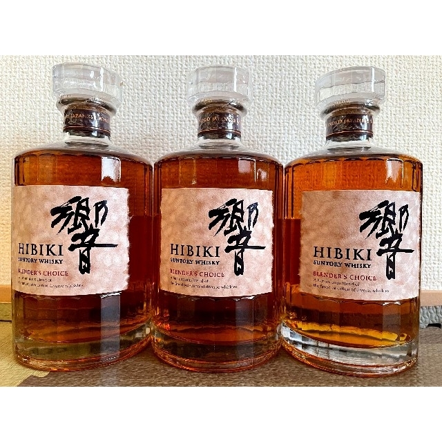 サントリー(サントリー)の【3本】響 ブレンダーズチョイス 700ml 食品/飲料/酒の酒(ウイスキー)の商品写真