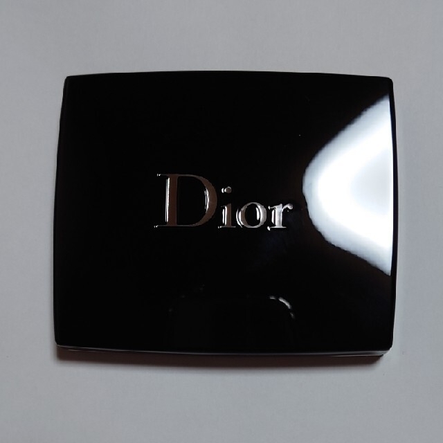 Christian Dior(クリスチャンディオール)の【adamo様専用】サンククルールクチュール549＆ルージュブラッシュ353 コスメ/美容のベースメイク/化粧品(アイシャドウ)の商品写真