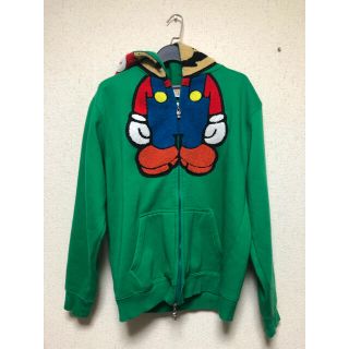 アベイシングエイプ(A BATHING APE)のbape×マリオ　激レアパーカー(パーカー)