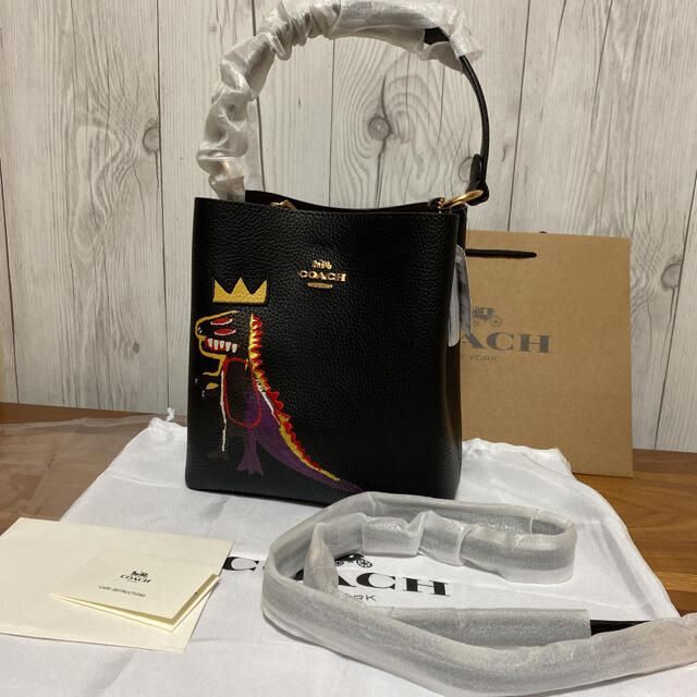 COACH×バスキア スモールタウンバケット