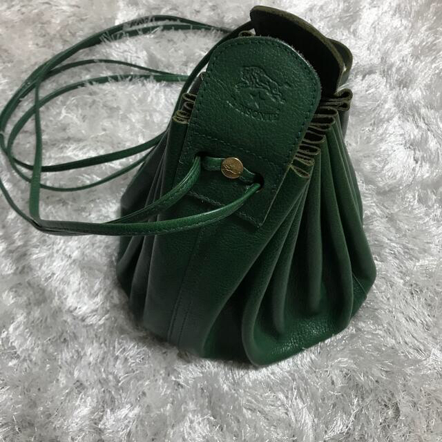 IL BISONTE(イルビゾンテ)のイルビゾンテ　巾着　ショルダーバッグ　緑 レディースのバッグ(ショルダーバッグ)の商品写真