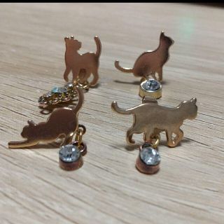 ＜ハンドメイド＞猫 ピアス B(ピアス)