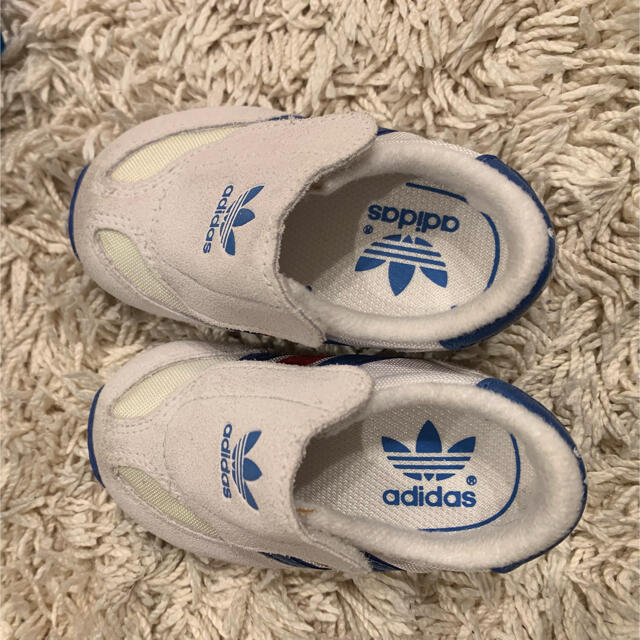 adidas(アディダス)のアディダス  スニーカー 12㎝ キッズ/ベビー/マタニティのベビー靴/シューズ(~14cm)(スニーカー)の商品写真