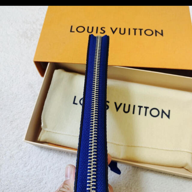 Louis Vuitton ルイ・ヴィトン LV エスカル ジッピー ウォレット