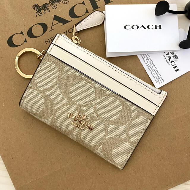 新品 COACH コーチ コインケース 小銭入れ ホワイト キーリング付