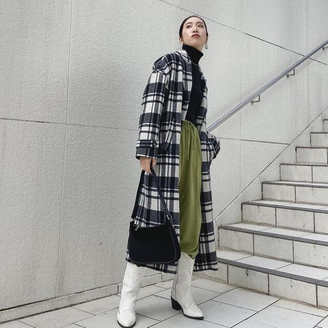 LAGUA GEM OVER CHECK LONG COAT☆コート レディースのジャケット/アウター(ロングコート)の商品写真