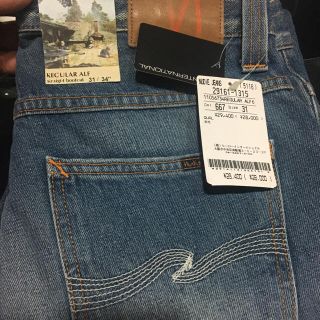 ヌーディジーンズ(Nudie Jeans)の即日配送！新品未使用！付属品完備！(デニム/ジーンズ)