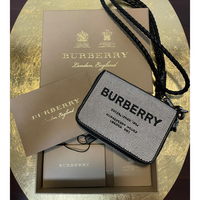 新品 BURBERRY バーバリー カードケース ホースフェリープリント