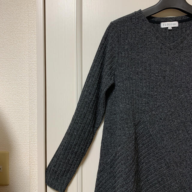 しまむら(シマムラ)の CLOSSHI Ｖネック ニット カットソー セーター Ａラインチュニック  レディースのトップス(ニット/セーター)の商品写真