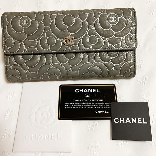 CHANEL(シャネル)の【専用】★CHANEL  シャネル カメリア　★フラップウォレット レディースのファッション小物(財布)の商品写真