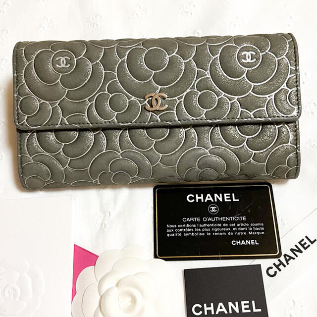 CHANEL(シャネル)の【専用】★CHANEL  シャネル カメリア　★フラップウォレット レディースのファッション小物(財布)の商品写真