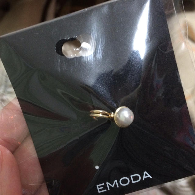 EMODA(エモダ)のEMODA ViVi掲載 イヤーカフ レディースのアクセサリー(イヤリング)の商品写真