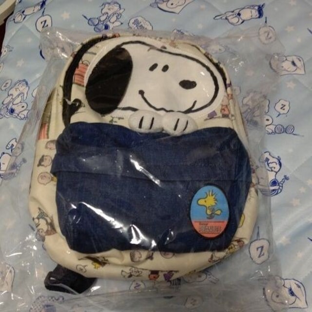 SNOOPY(スヌーピー)のスヌーピーリュックサック新品 キッズ/ベビー/マタニティのこども用バッグ(リュックサック)の商品写真