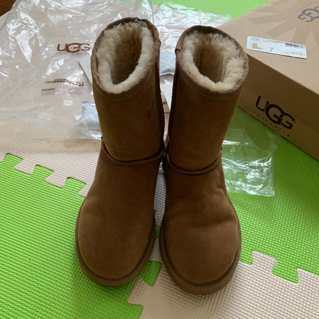 UGG(アグ)のアグ　UGG ムートンブーツ レディースの靴/シューズ(ブーツ)の商品写真