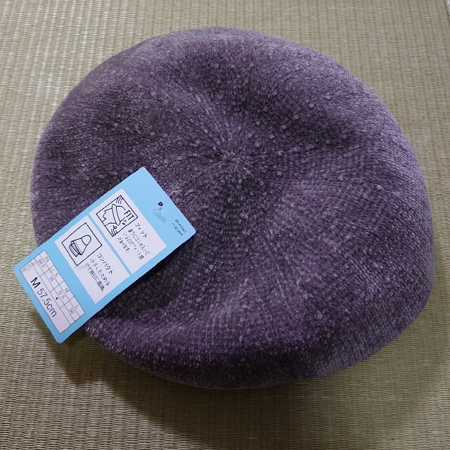 値下げ　新品未使用　ベレー帽　グレーベージュ レディースの帽子(ハンチング/ベレー帽)の商品写真
