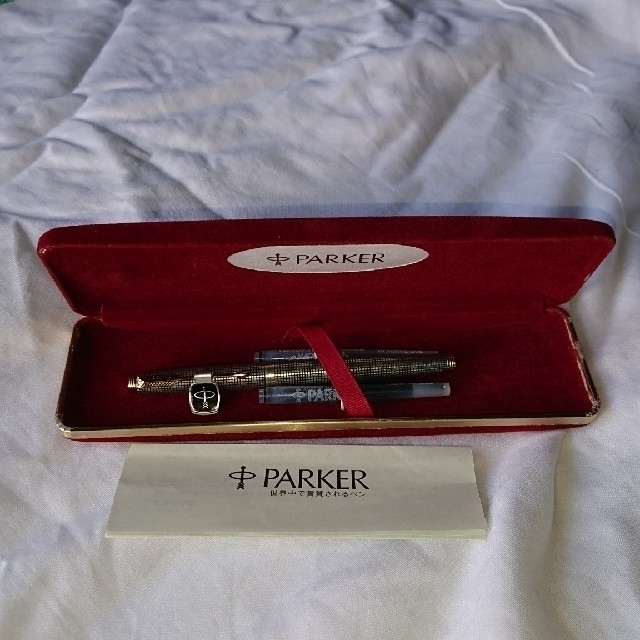 Parker(パーカー)の【PARKER】パーカー◆シルバー製ボディ◆ペン先14K･万年筆(新品未使用) インテリア/住まい/日用品の文房具(その他)の商品写真