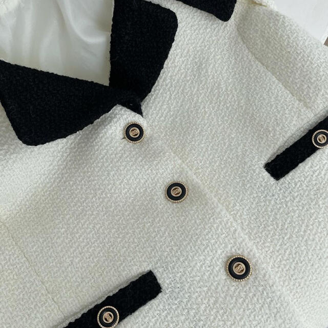 STYLENANDA(スタイルナンダ)の【予約商品】《2カラー》襟付き　バイカラー　ウールジャケット　韓国ファッション レディースのジャケット/アウター(ノーカラージャケット)の商品写真