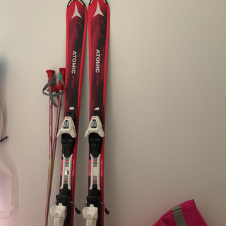 ATOMICキッズ子供用スキー板ストック女の子用ピンク140ストック105cm(板)