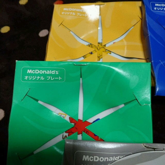 お値下げ マクドナルド レア 2000年  オリジナルプレート5枚 インテリア/住まい/日用品のキッチン/食器(食器)の商品写真