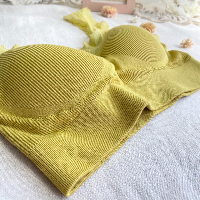 ❤︎シームレス リブ編み ブラ&ショーツ❤︎セットアップ フリー　緑黄　新品 レディースの下着/アンダーウェア(ブラ&ショーツセット)の商品写真