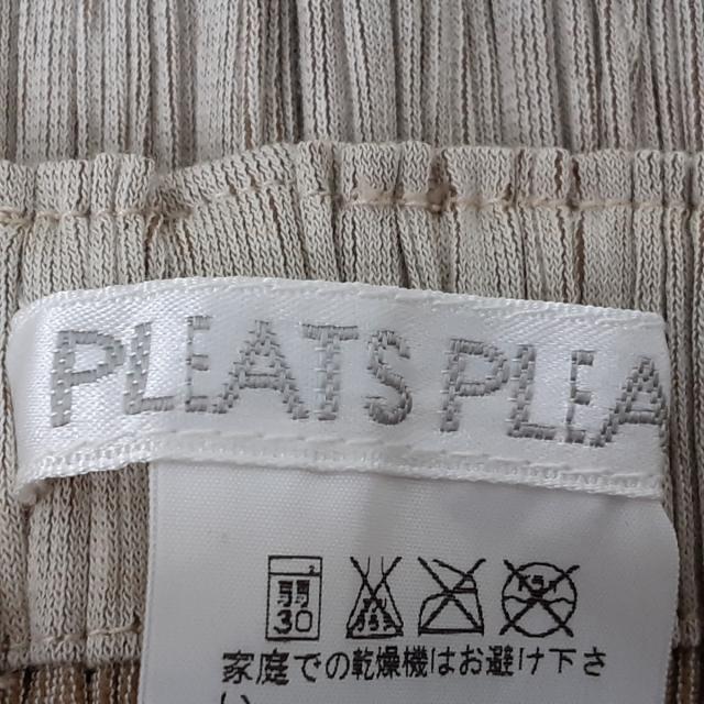 PLEATS PLEASE ISSEY MIYAKE(プリーツプリーズイッセイミヤケ)のプリーツプリーズ ロングスカート 無し - レディースのスカート(ロングスカート)の商品写真