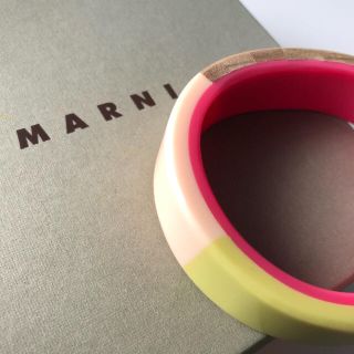 マルニ(Marni)のMARNI  マルニ  ブレスレット　バングル 美品　★箱が不要なら500円引き(ブレスレット/バングル)